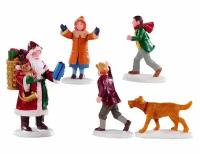 Набор фигурок 'Санта раздаёт подарки', до 7.5 см (5 шт.), LEMAX