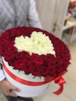 Букет Розы красные и белые "Сердце" 101 шт., красивый букет цветов, шикарный, премиум букет