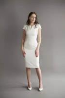Белое короткое свадебное платье футляр длины миди с коротким рукавом оригинальной формы оката. Размер 55-170