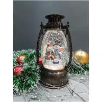 Шар со снегом / Снежный шар новогодний с подсветкой и музыкой в виде керосинового фонаря с фигурной композицией "Семейство снеговиков" с USB Бронзовый