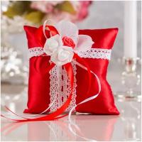 Атласная подушечка для колец на свадьбу и роспись в загсе, из ткани красного цвета с белым кружевом и латексными розами