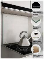 Защитный кухонный экран на стену для ограждения фартука от: Жирных капель/Открытого огня/Высокой температуры. Прочная панель из закаленного стекла для кухни с отверстиями для легкой и быстрой установки, 600х600х4мм