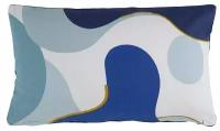 Подушка декоративная из хлопка синего цвета с авторским принтом из коллекции Freak Fruit, 30х50 см