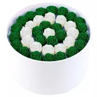 Шоколадные розы CHOCO STORY - 33 шт. в Белой шляпной коробке: Белый и Зеленый Бельгийский шоколад, 396 гр., Z33-B-BZ-O