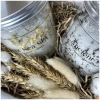 Подарочный набор соли для ванны с сухоцветами и эфирными маслами жасмина и мяты
