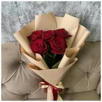 Букет из 5 красных роз (50 см )
