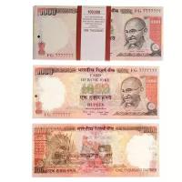 Пачка купюр 1000 индийских рупий