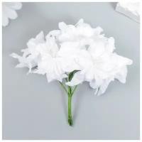 Цветы для декорирования "Садовая лилия" белоснежная 1 букет=6 цветов 10 см